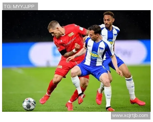 法兰克福主场惊险胜柏林赫塔，豪取三分！