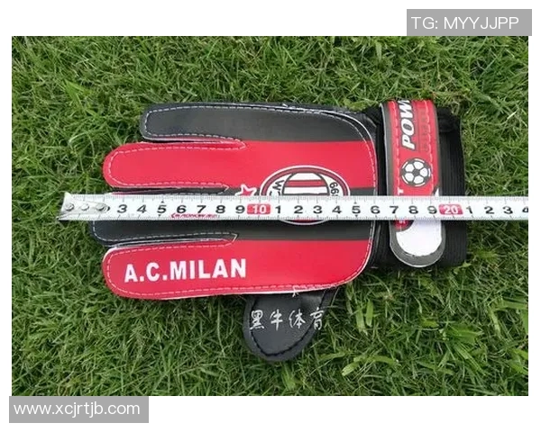 足球装备选购指南：如何挑选适合你的护腕产品