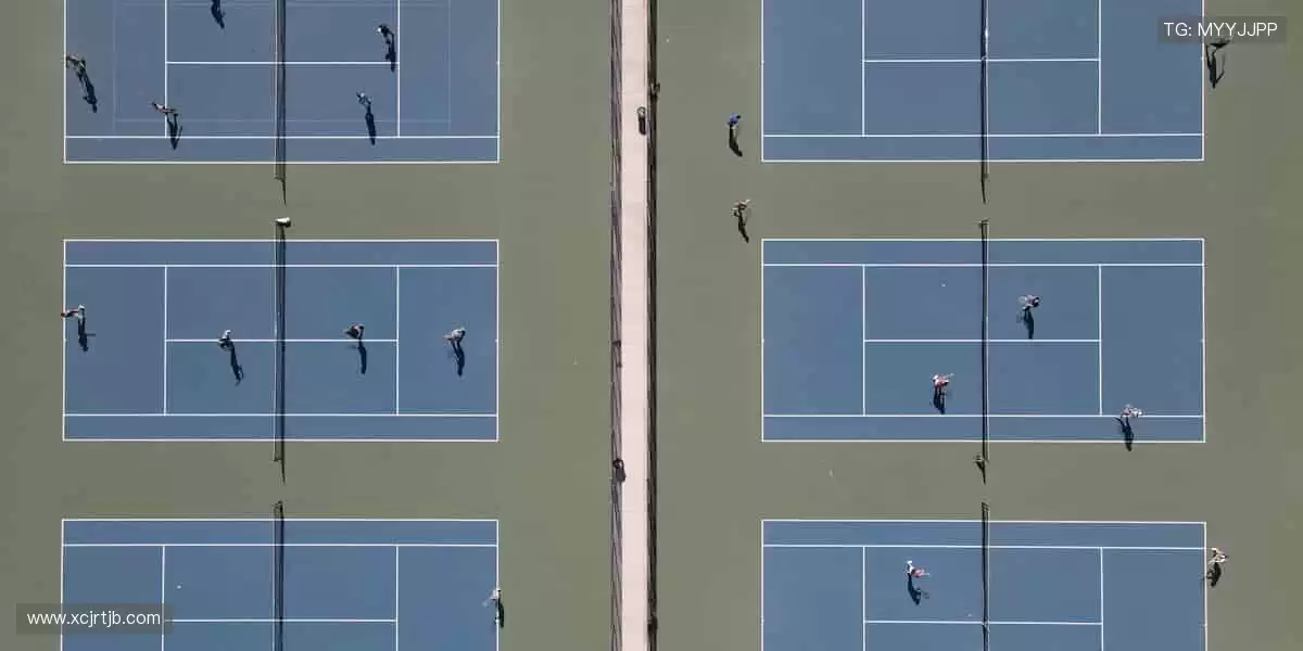 📱弹幕狂欢,实时互动!⚡️